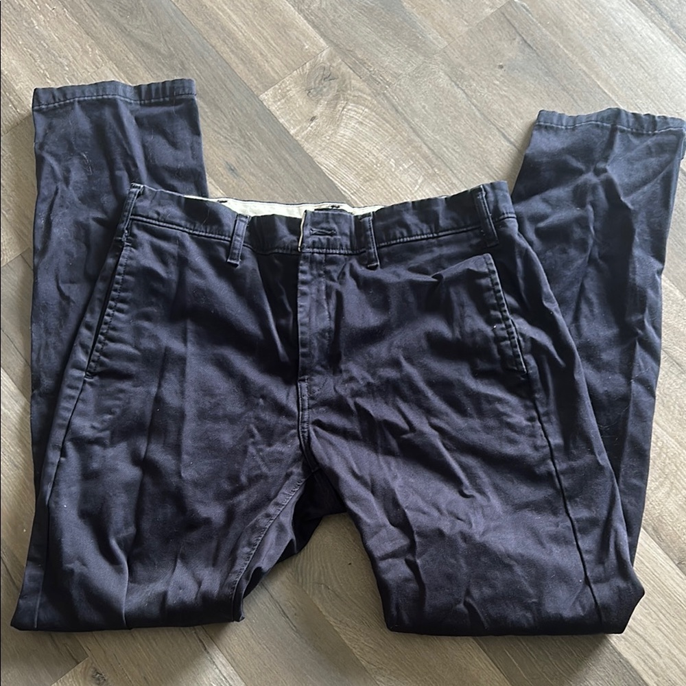 Levi's navy blue Chinos Classic Cotton Blend